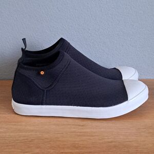 Bogs Women’s 10 Black Kicker Bootie Rain Chelsea Ankle Fabric Boots Waterproof